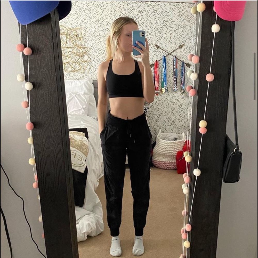 Lululemon dance studio joggers